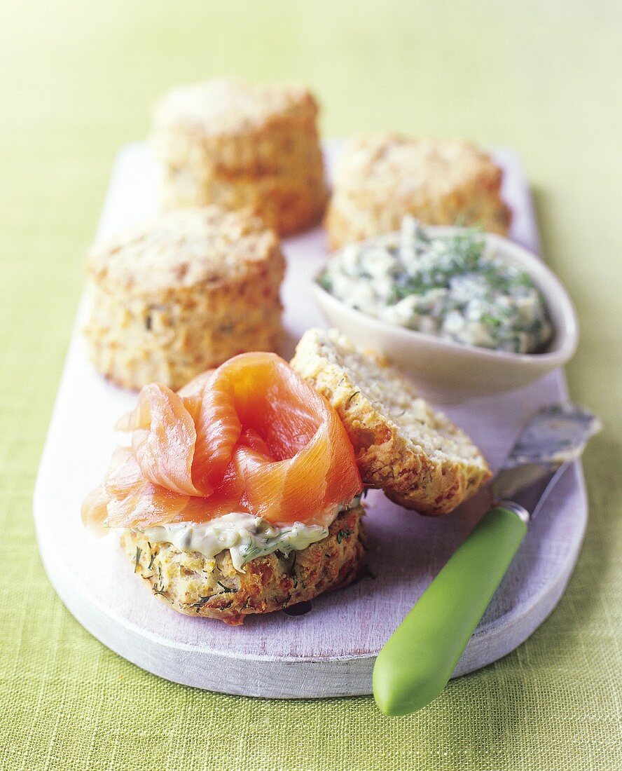 Scones with dill cream and smoked salmon