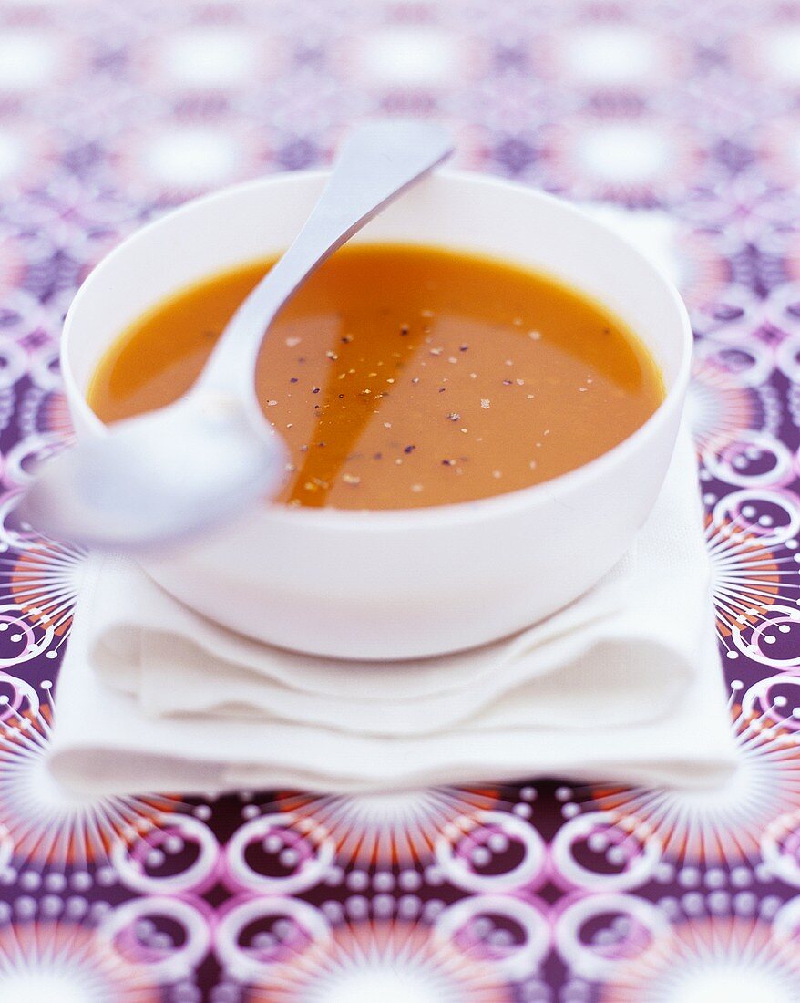 Carrot and tomato soup with pepper