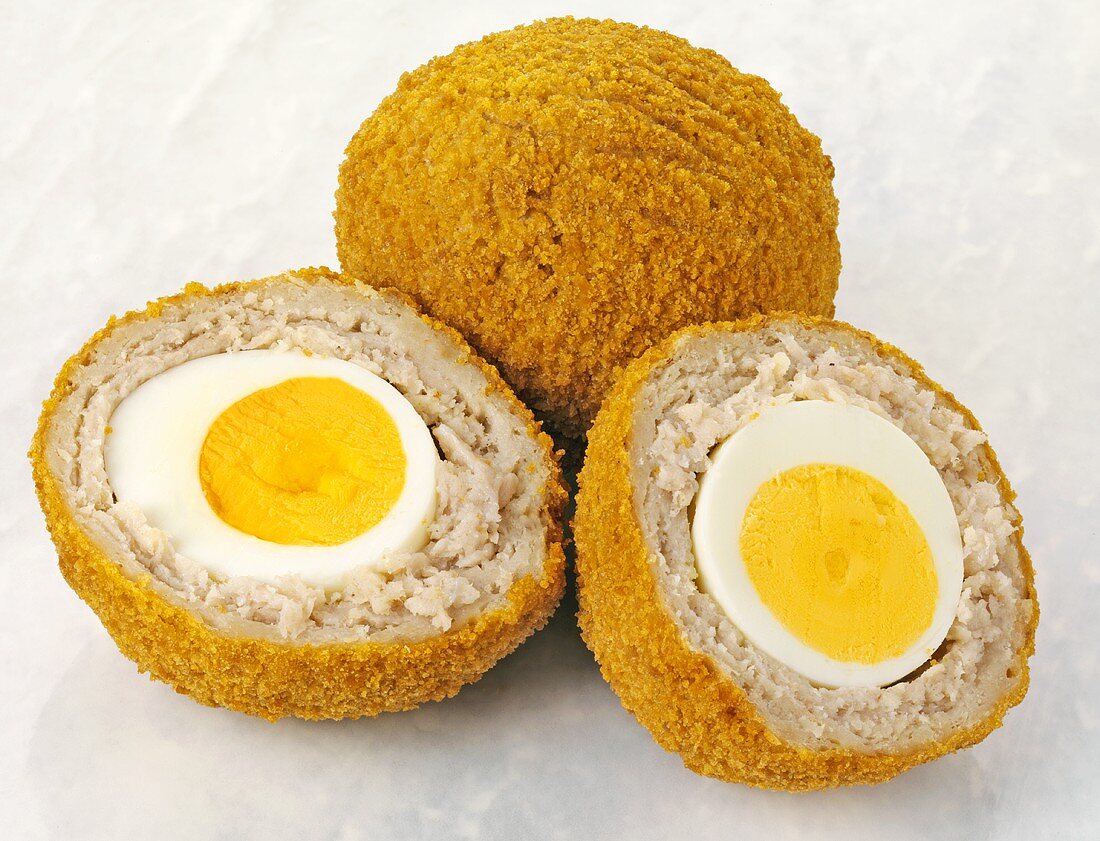 Scotch Eggs (Eier-Wurstbrät-Bällchen aus England)