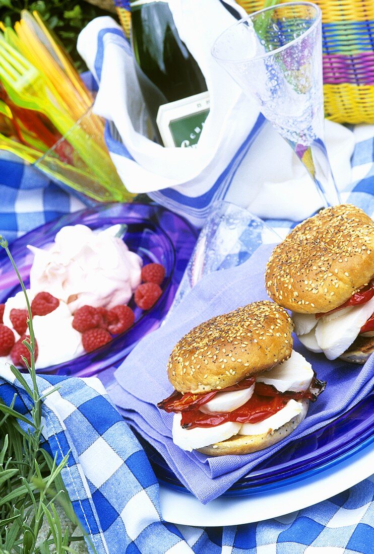 Mozzarella & pepper sandwiches & raspberry meringue for picnic