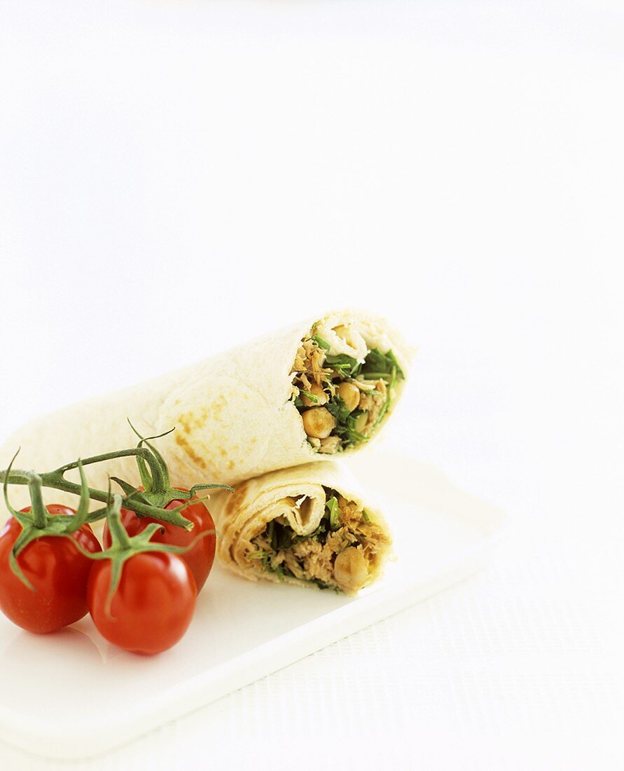 Tuna and bean wrap (with tinned ingredients)