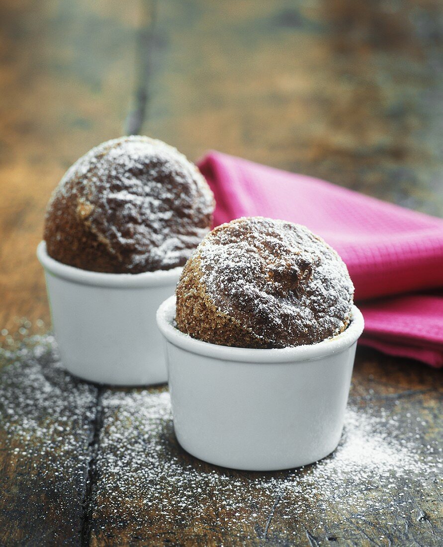 Two chocolate soufflés (with few calories)