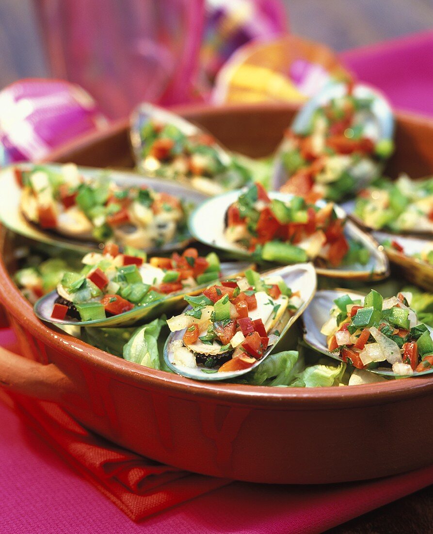 Green-lipped mussels with vegetable vinaigrette