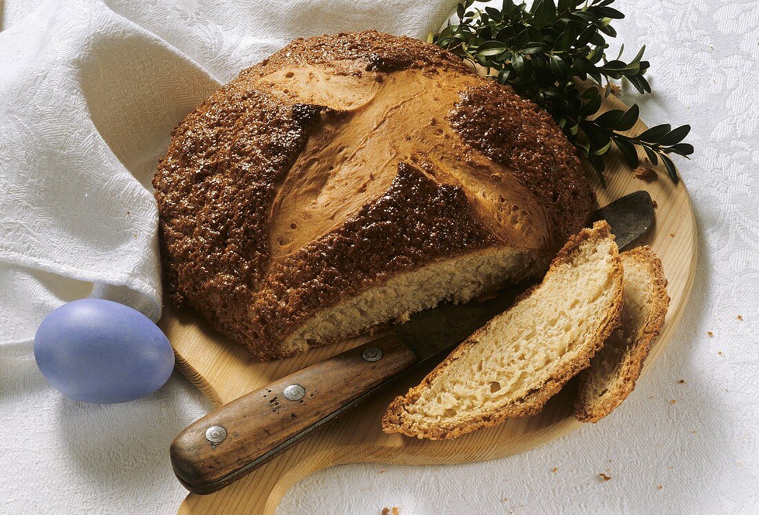 Osterfladen mit Bienenstichglasur