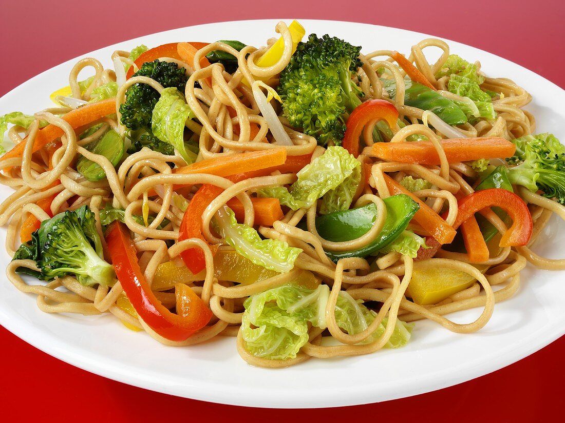 Fried noodles with vegetables