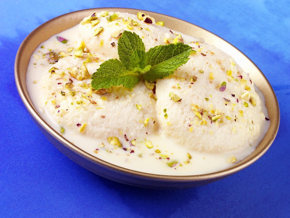 Rasmalai (Dessert, Indien)