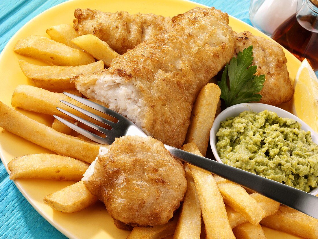 Fish and chips with mushy peas