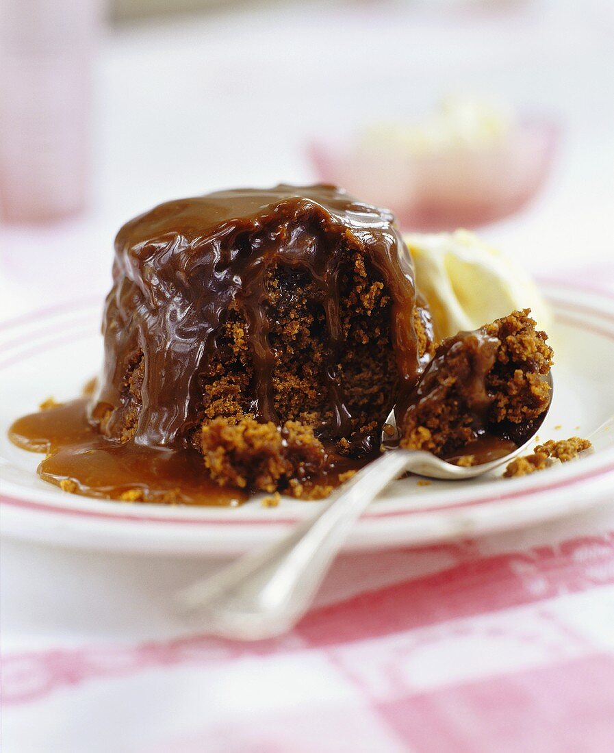 Sticky Toffee Pudding (England)