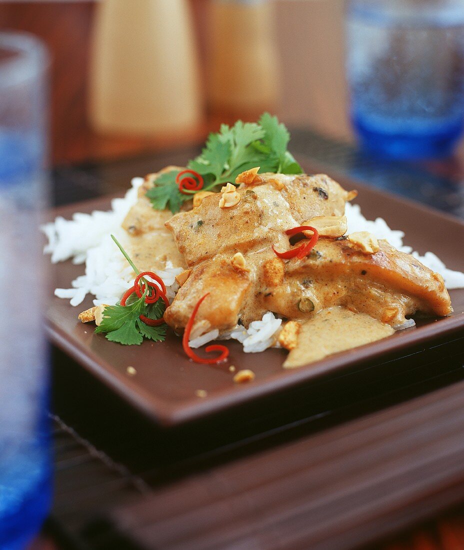 Fischcurry auf Reis