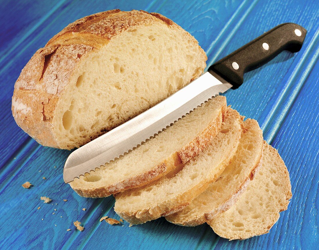 Sourdough bread, partly sliced (USA)