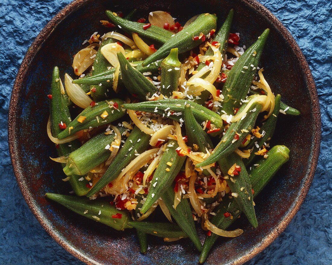 Braised okra pods with chilli