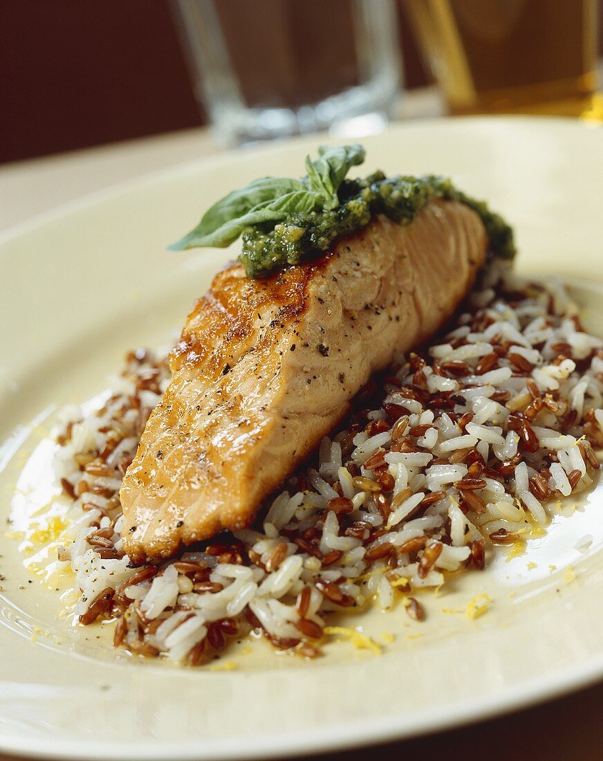 Grilled salmon fillet with pesto and lemon rice