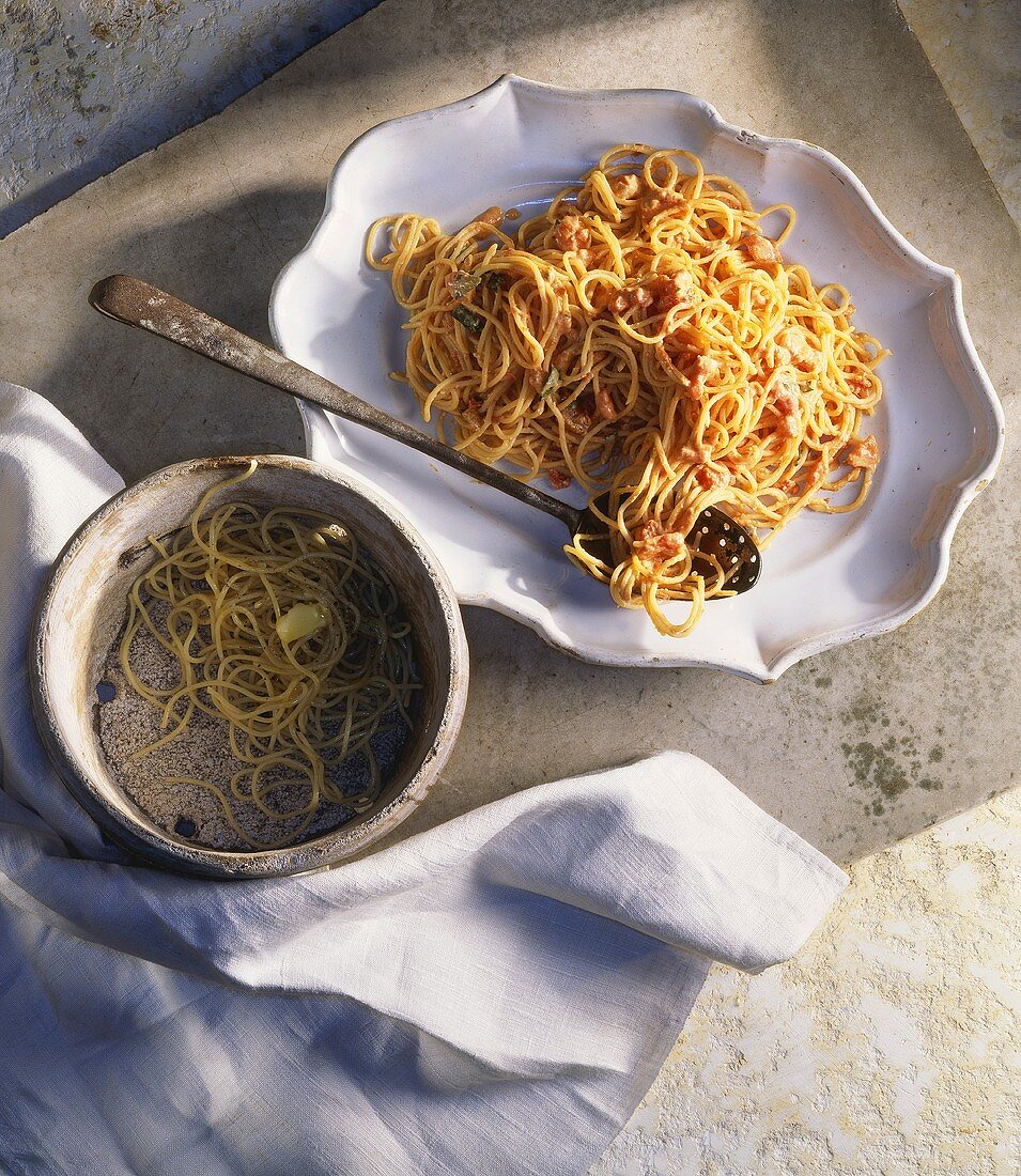 Spaghetti mit Tomaten-Eier-Sauce