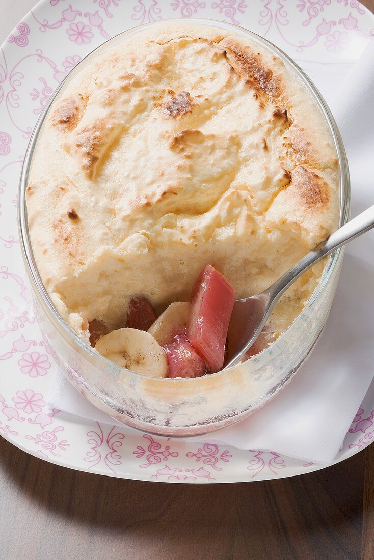 Rhubarb and banana gratin