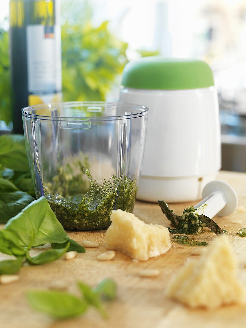 Pesto, surrounded by ingredients