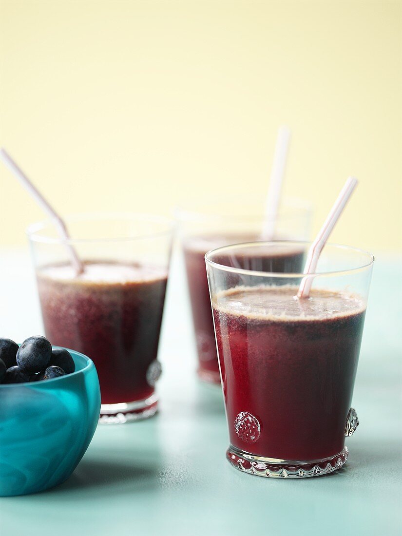 Heidelbeersaft zum Frühstück