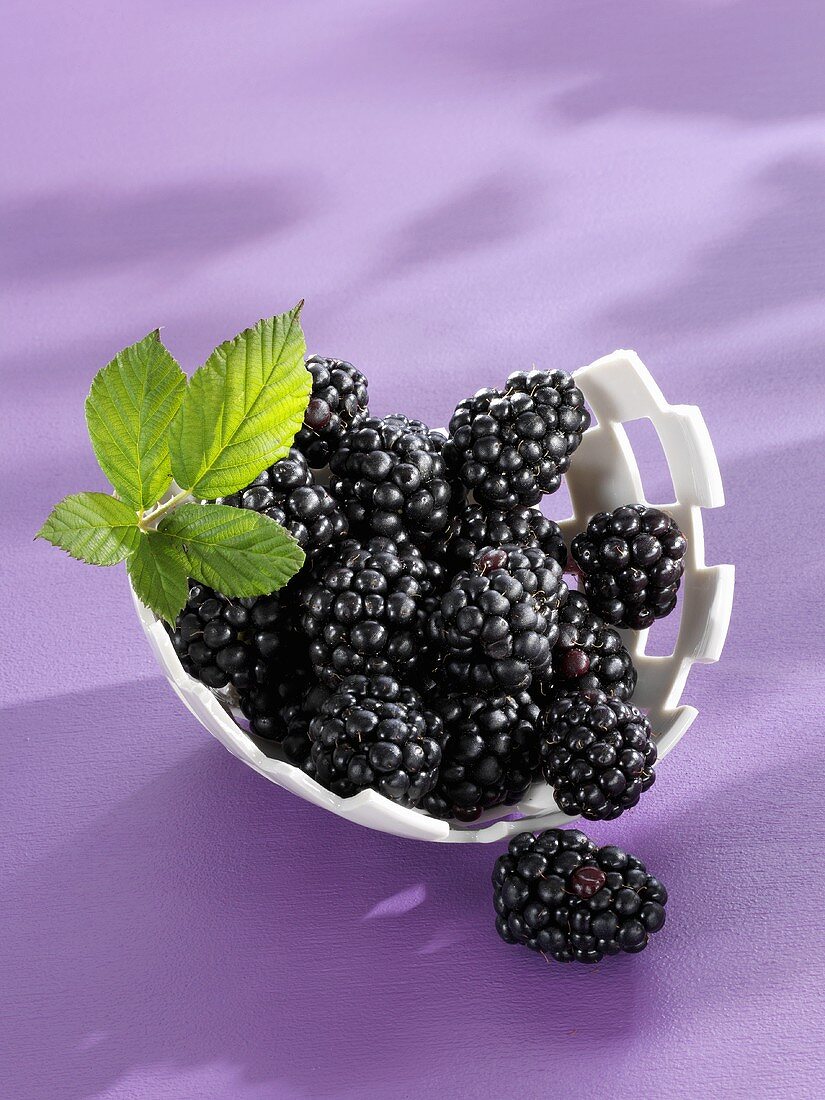 Blackberries in a dish