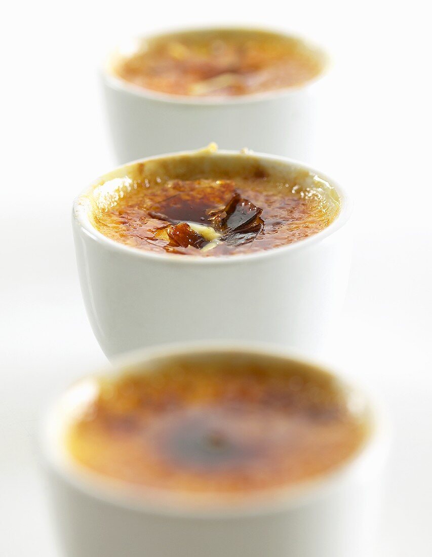 Crème brûlée in three pots