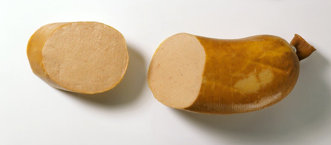 Feine Leberwurst im Naturdarm