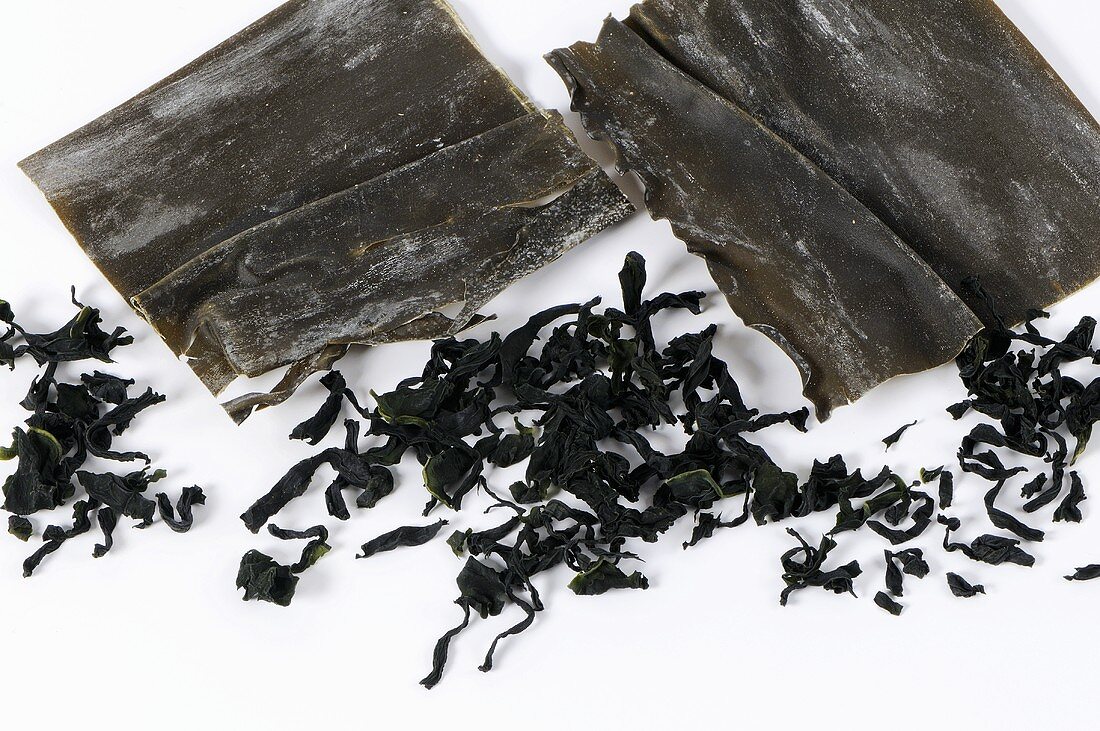 Two types of dried seaweed