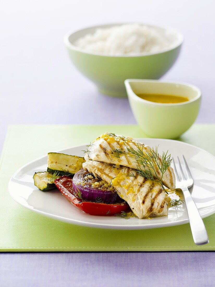 Grilled snapper fillets with vegetables