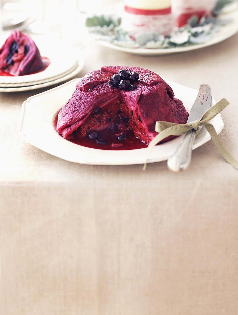 Summer pudding (UK)