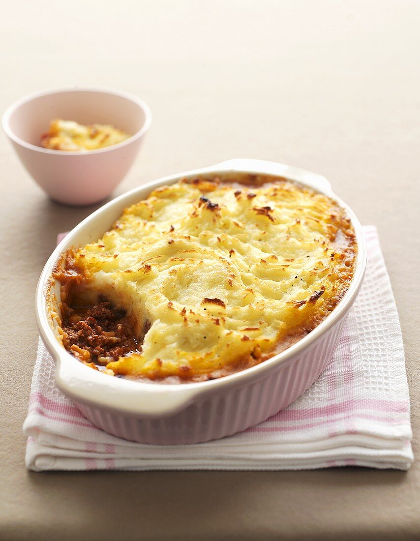 Cottage pie (Mince with mashed potato topping, UK)