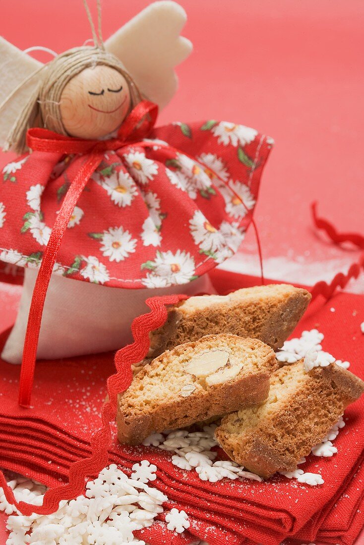 Cantucci di Natale (Mandelgebäck mit Weihnachtsdeko, Italien)