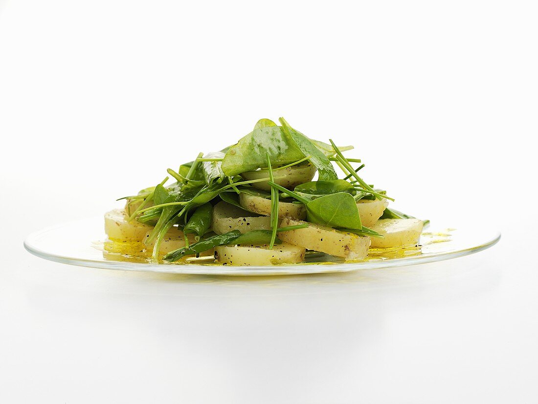 Warm potato salad with spinach