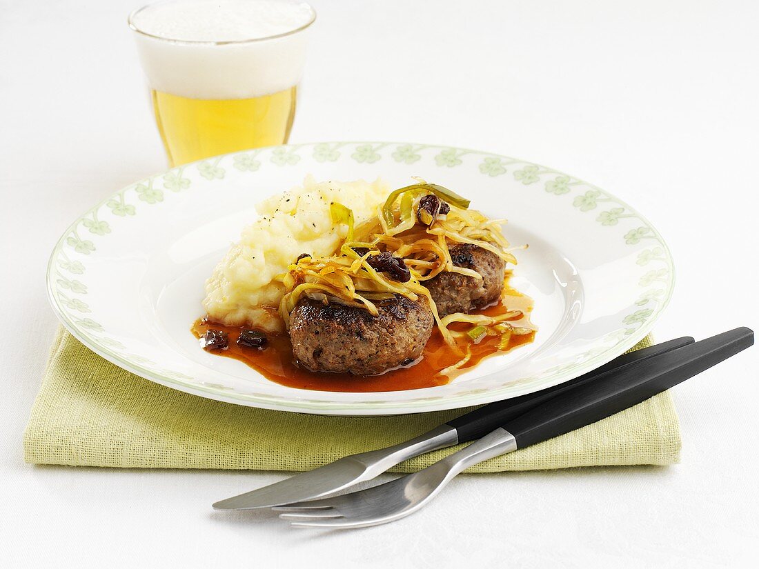 Elk burgers with white cabbage and celery puree (Sweden)