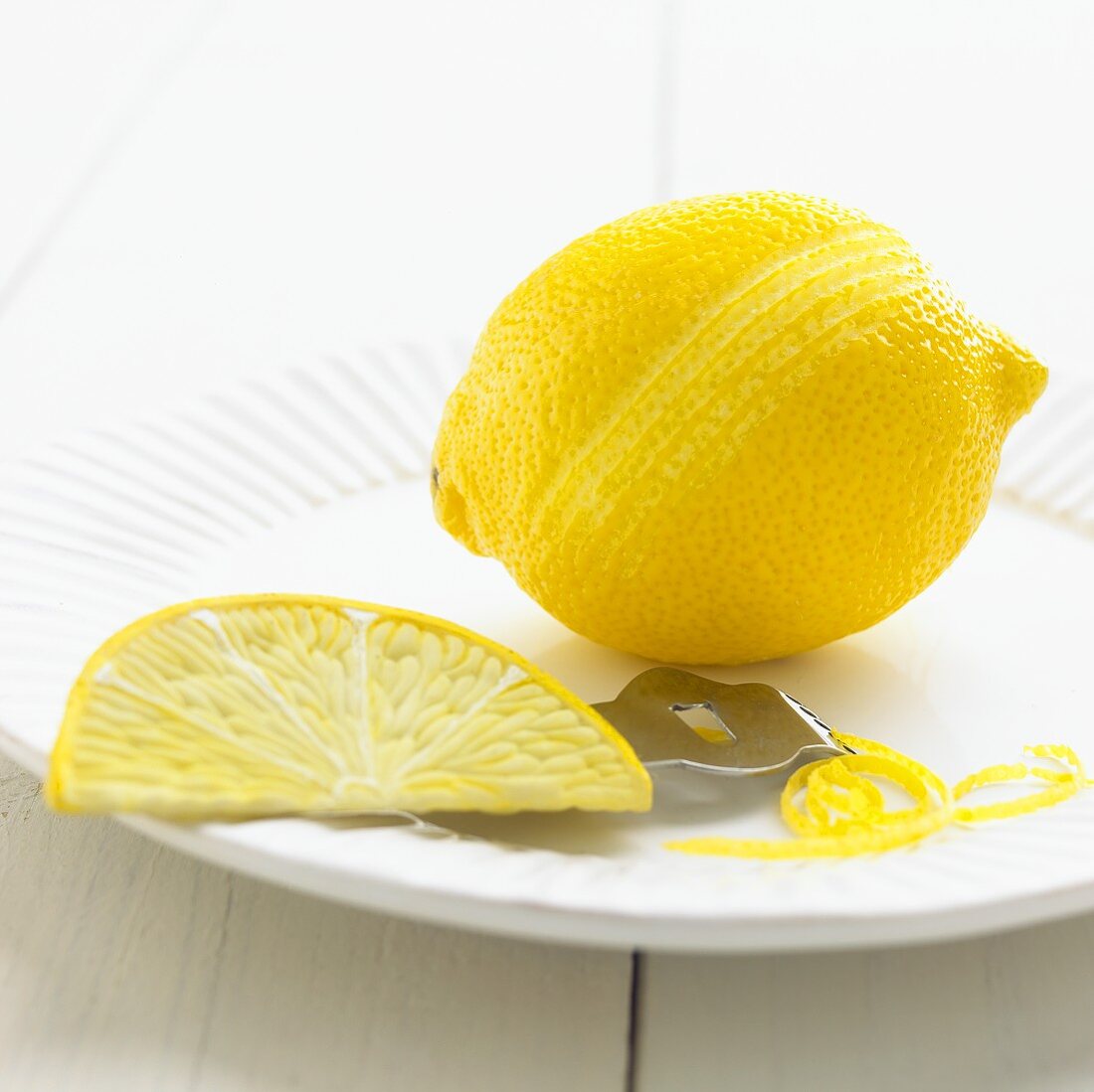 Zitrone und Zestenreisser