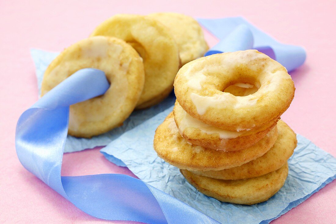 Iced potato doughnuts