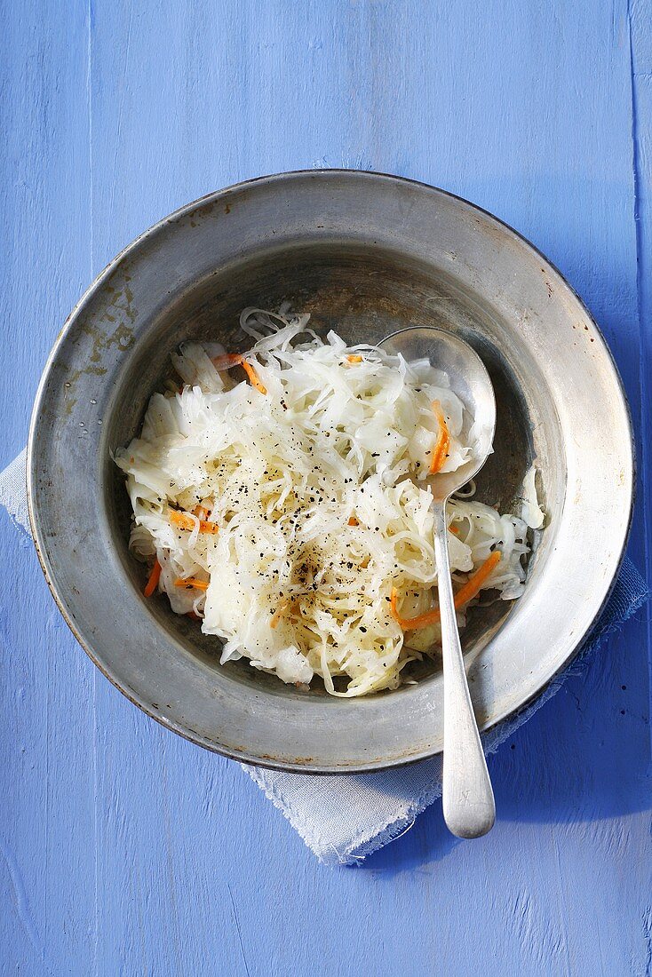 Sauerkraut with carrots and olive oil