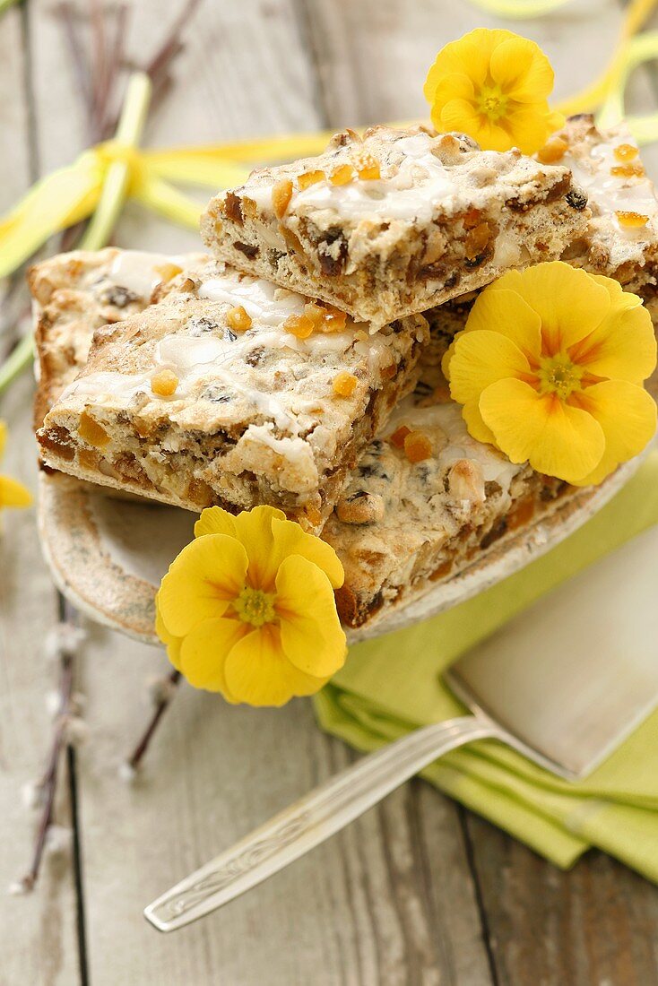 Mazurek mit Nüssen, Feigen und Rosinen