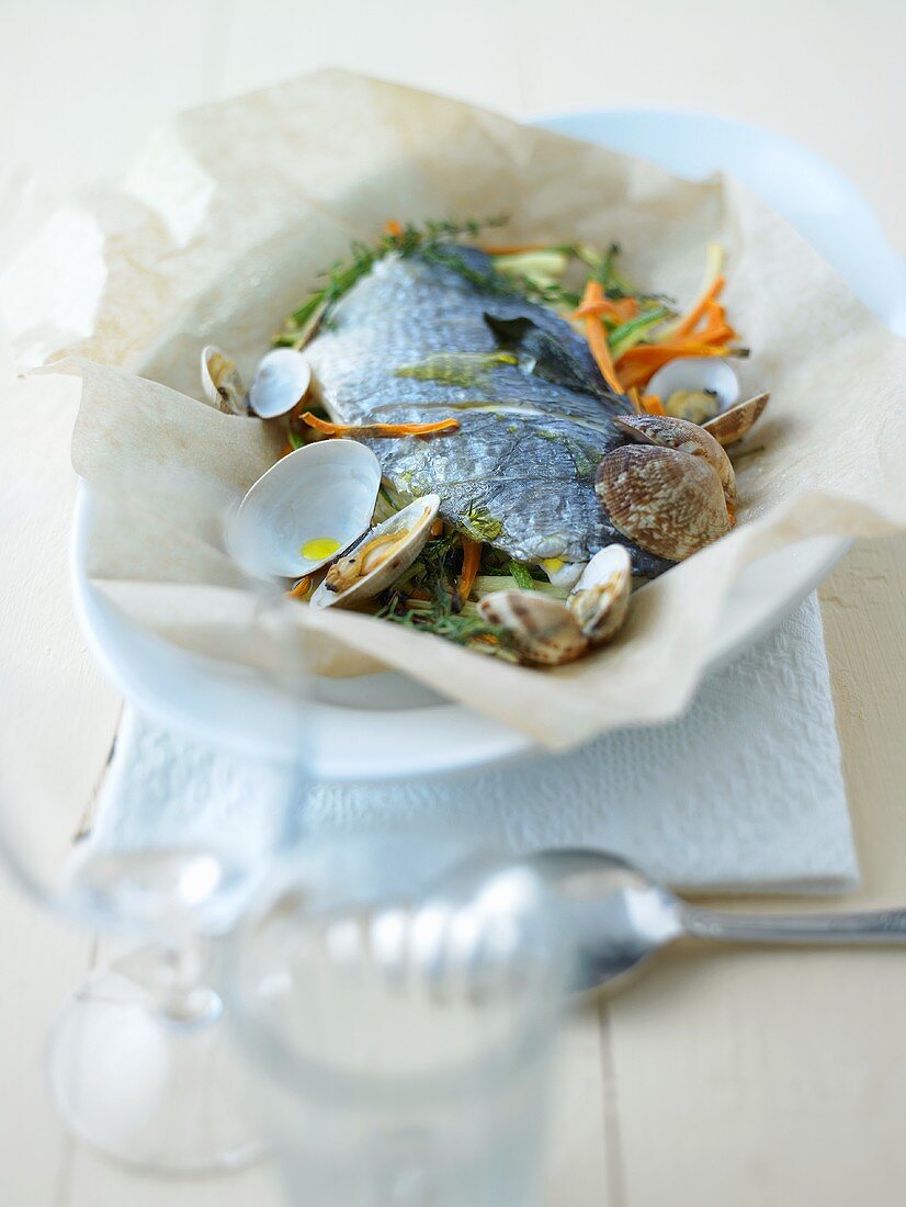 Sea bream stuffed with vegetables en papillote