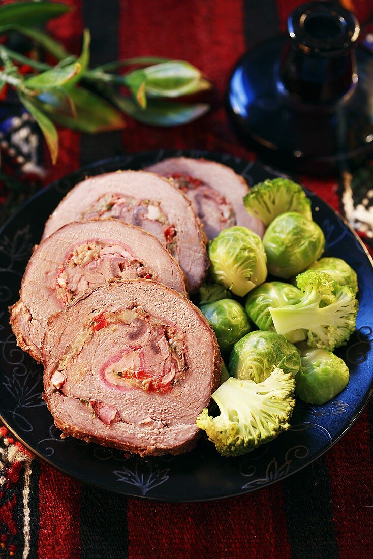 Beef roulade with Brussels sprouts and broccoli