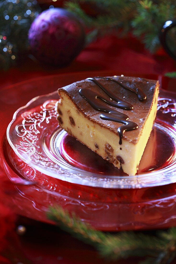 Cheesecake with raisins for Christmas