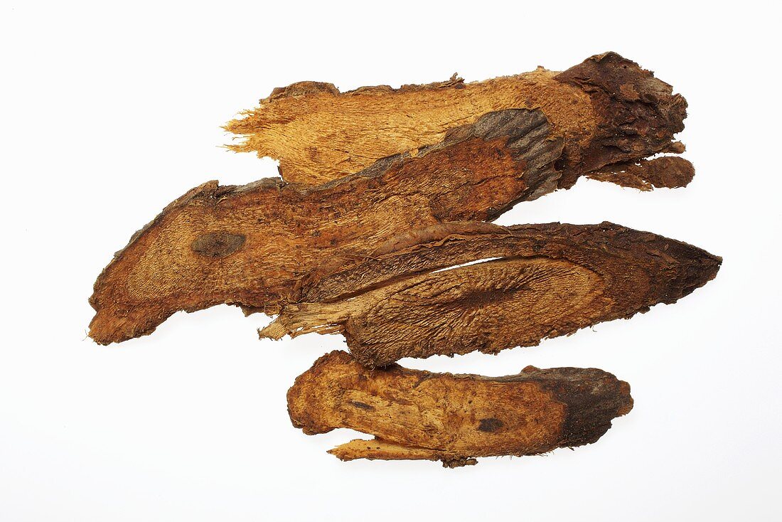 Dried teasel root
