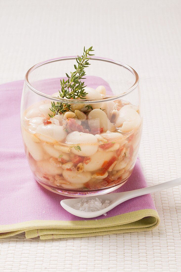 Marinated beans with thyme