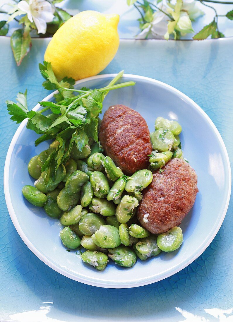 Meatballs with broad beans