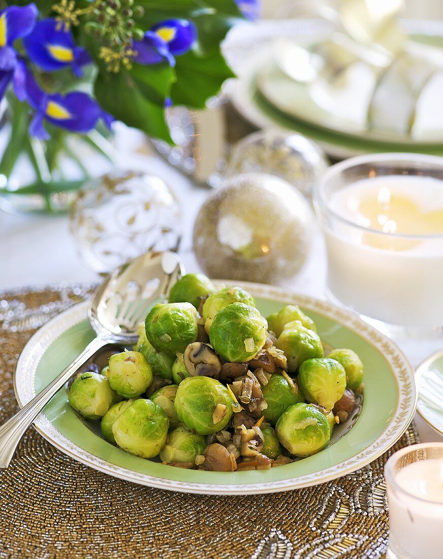 Rosenkohl mit Kastanien und Speck