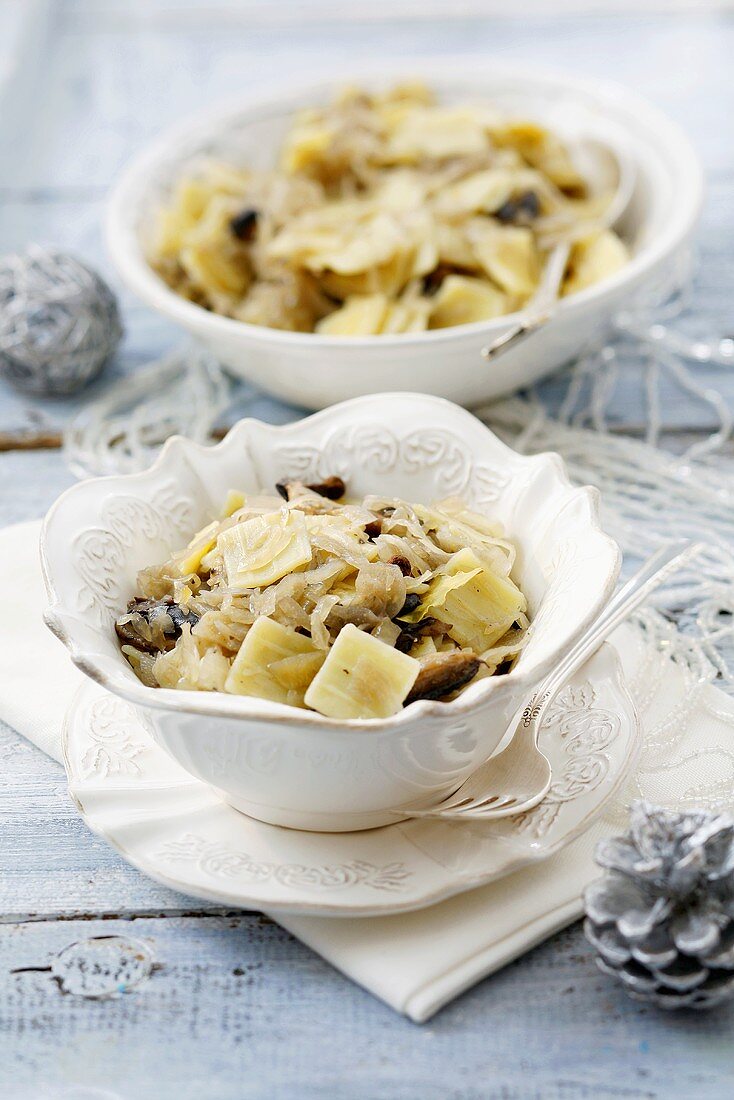 Lazanki mit Champignons (Krautfleckerl, Polen)