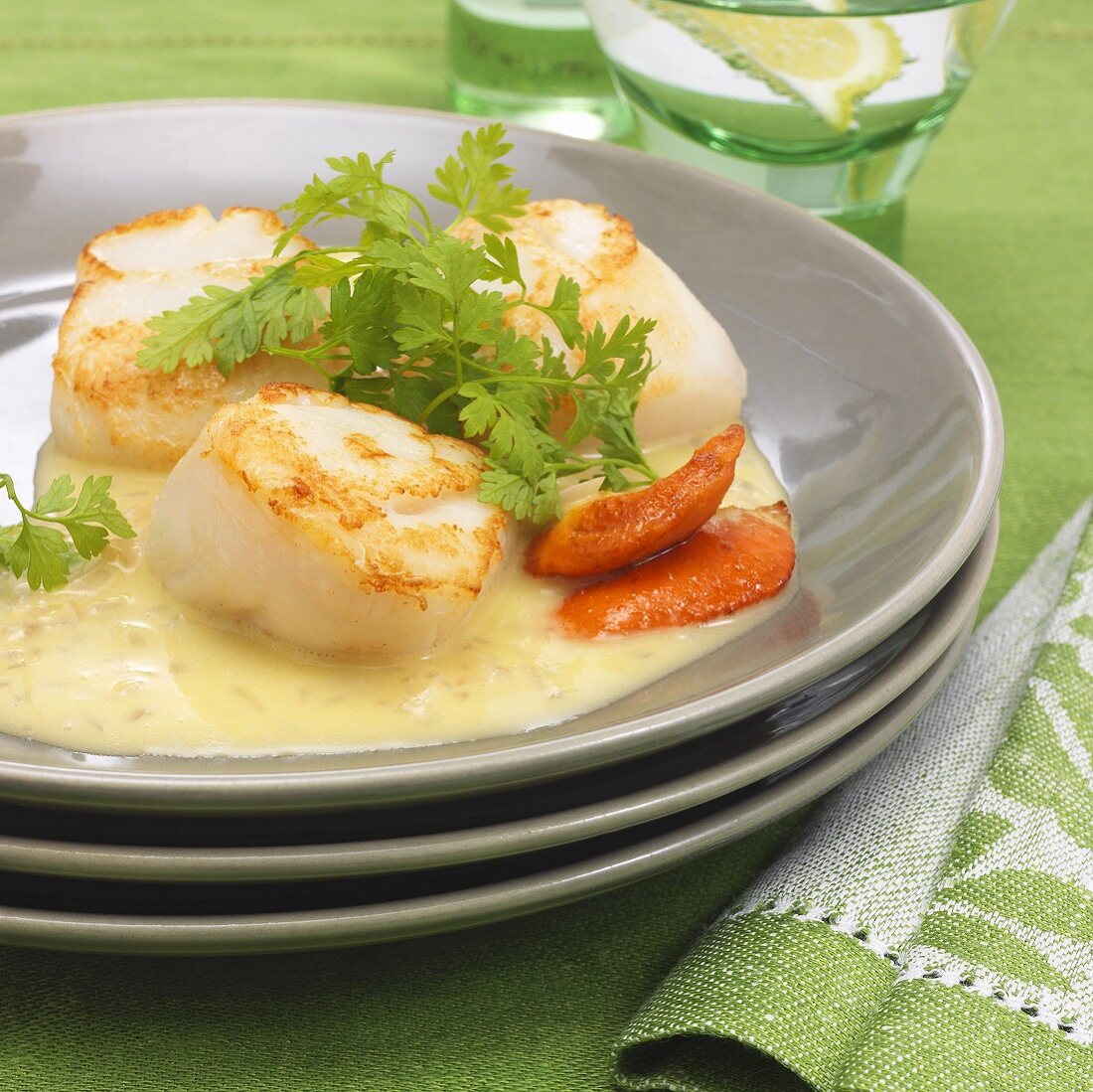Scallops with butter sauce