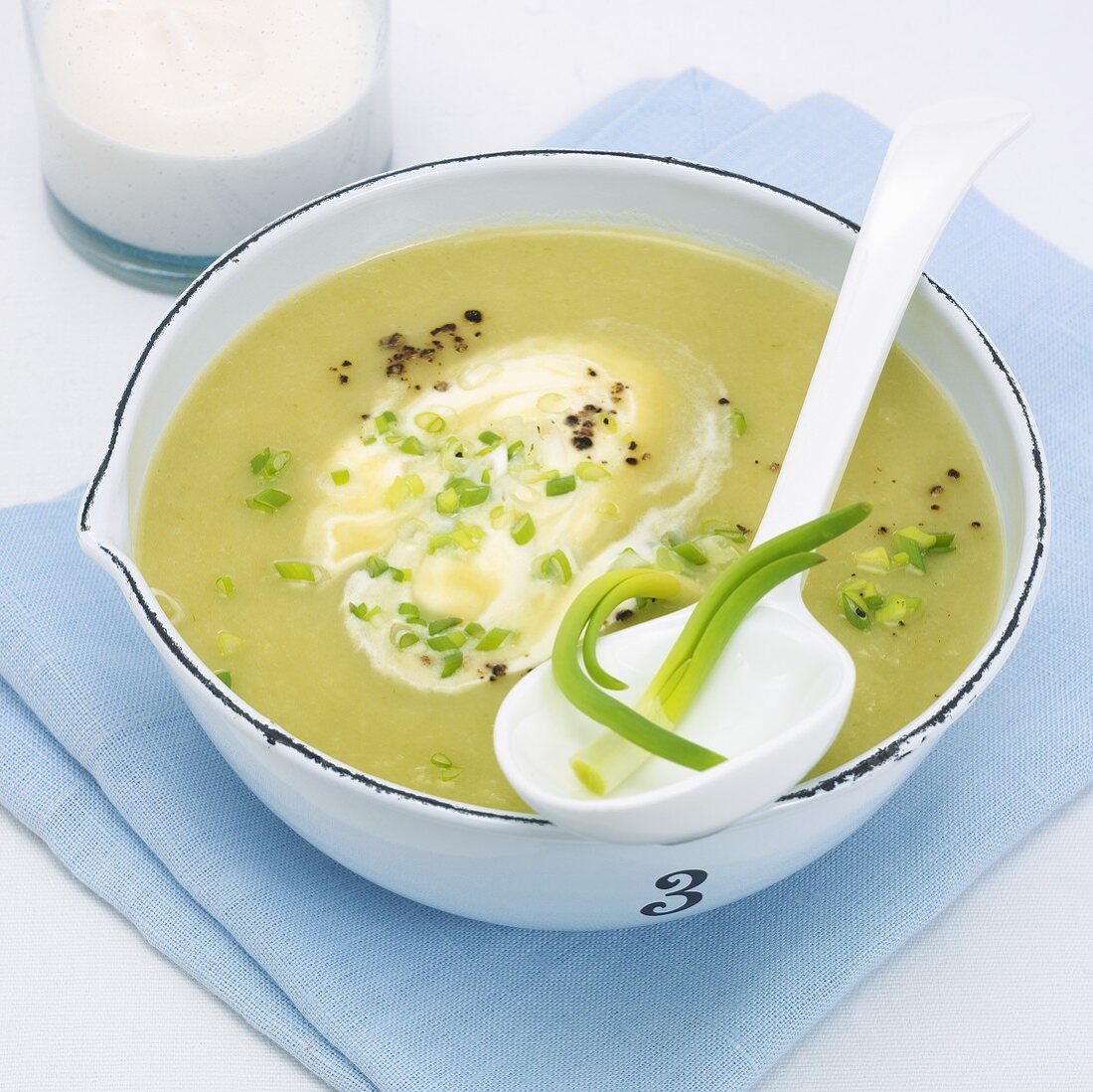 Potato and leek soup (serve chilled or warm)