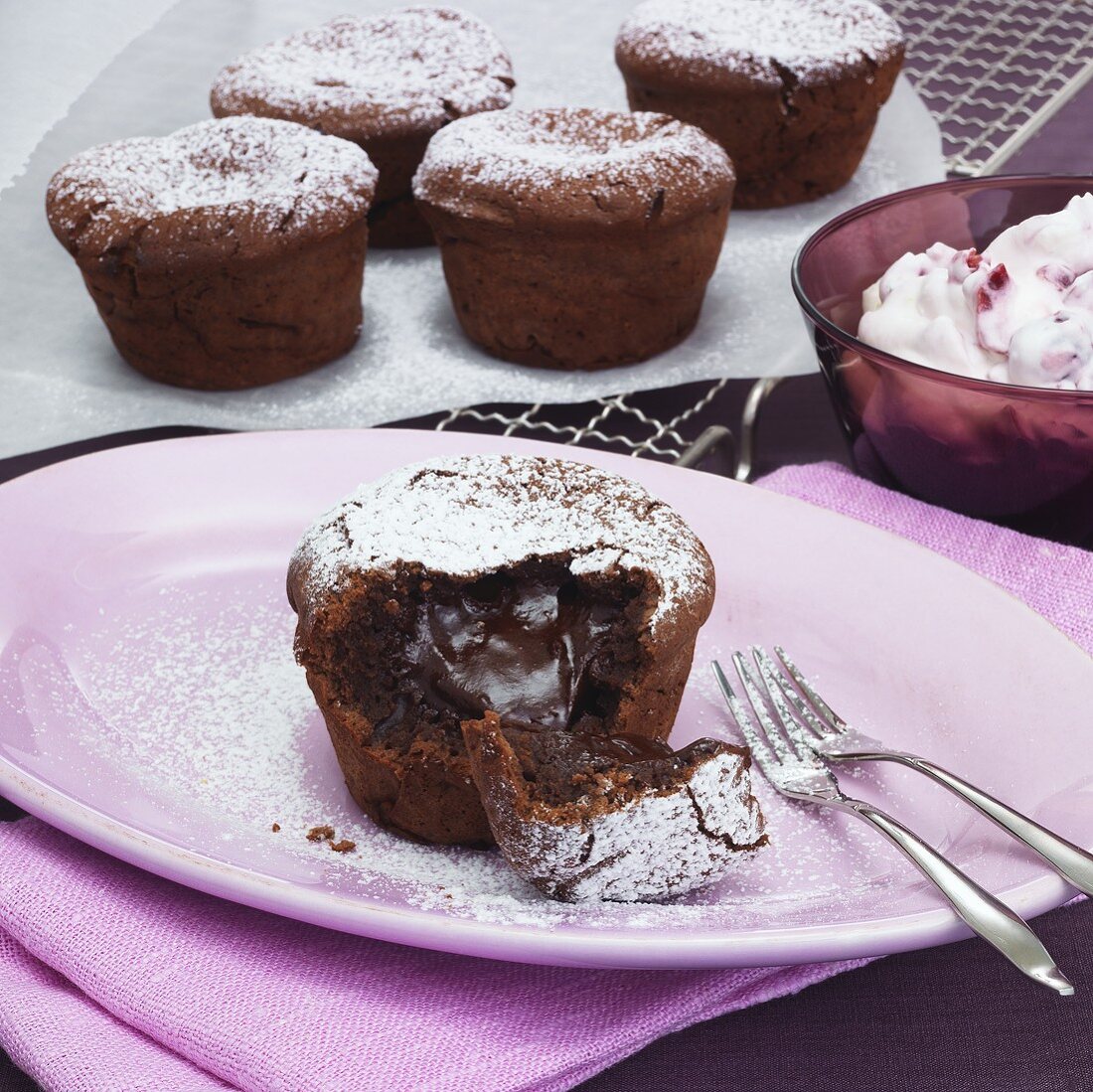 Chocolate puddings with liquid centres