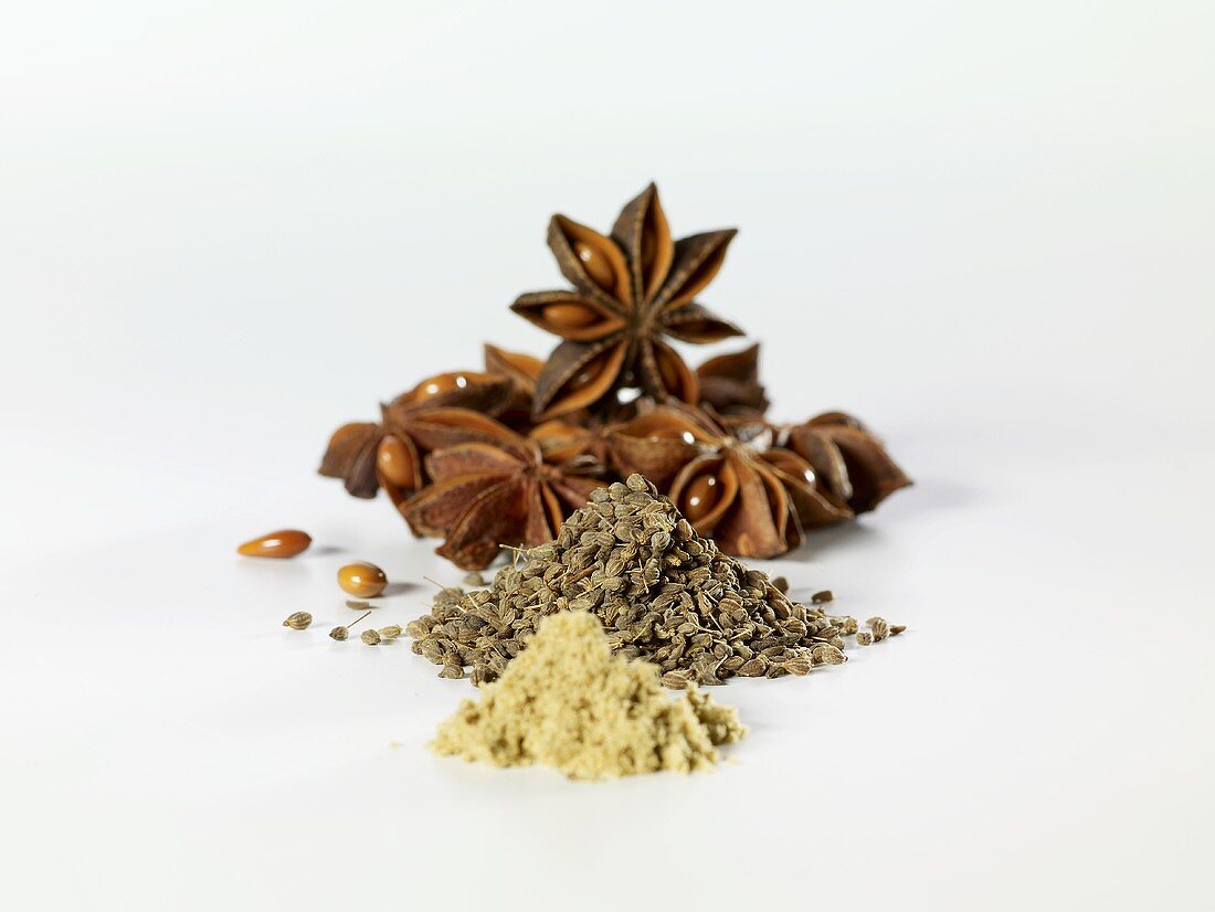 Star anise, whole aniseed and ground aniseed
