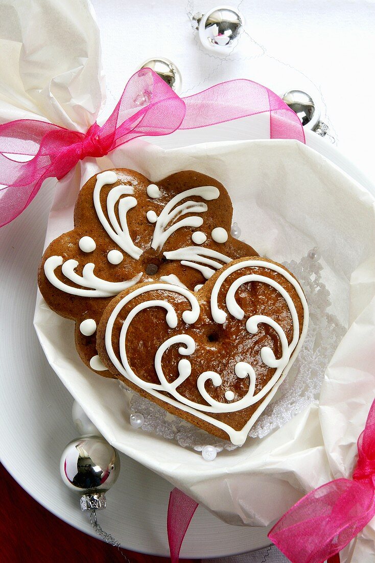 Gingerbread heart and star