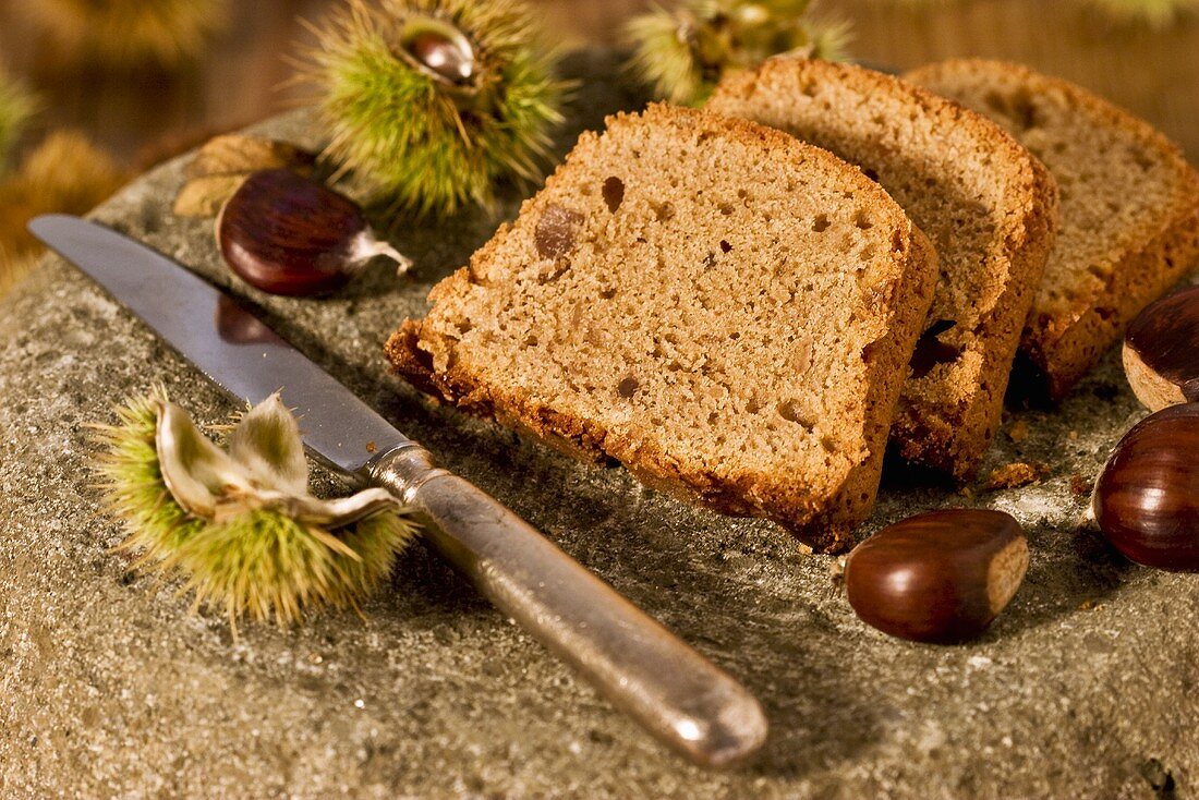 Drei Stück Maronenkuchen