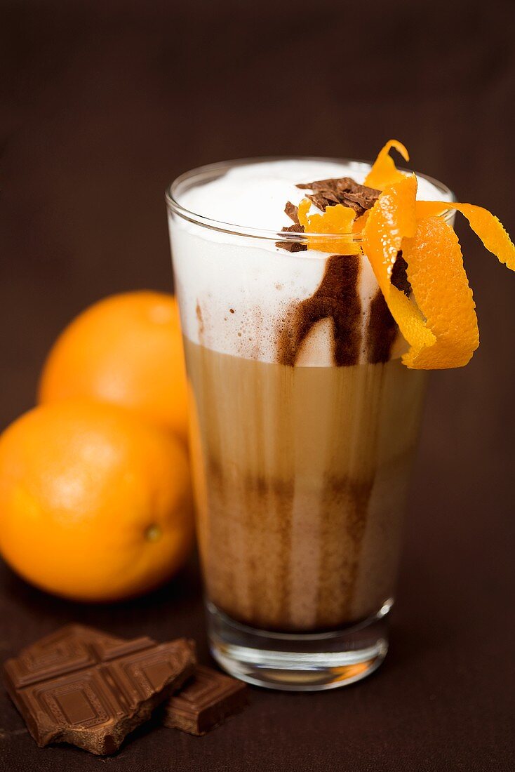 Latte Macchiato Schoko-Orange (mit Orangenlikör)