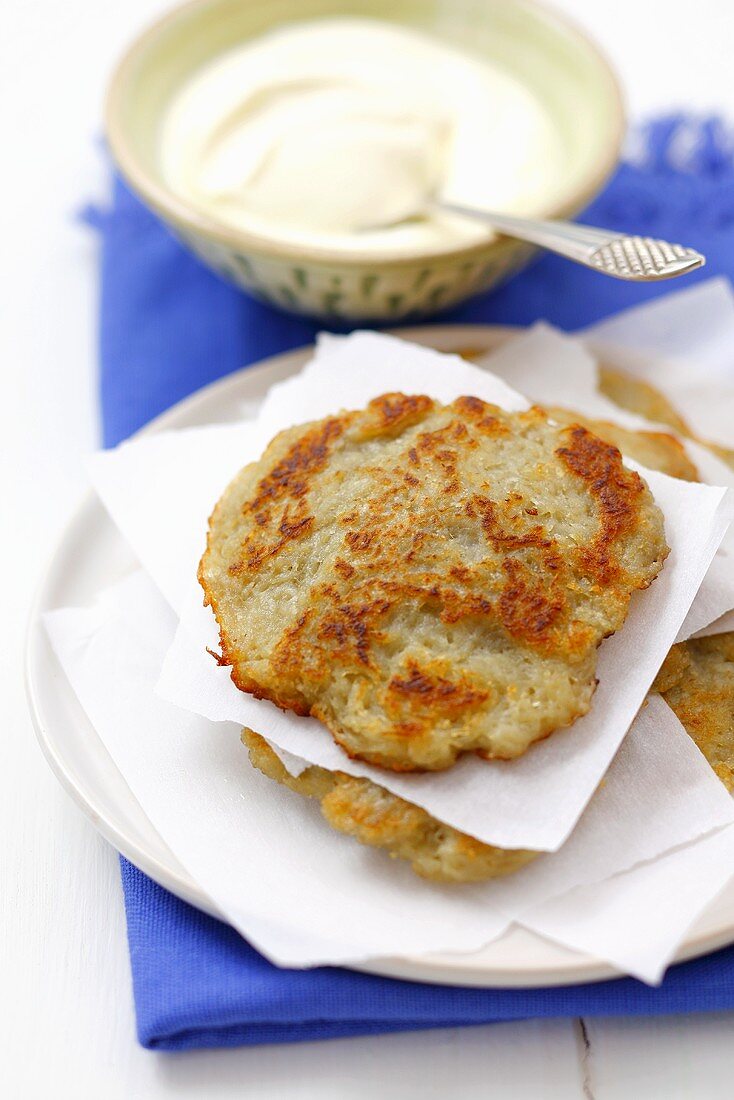 Potato pancakes with sour cream